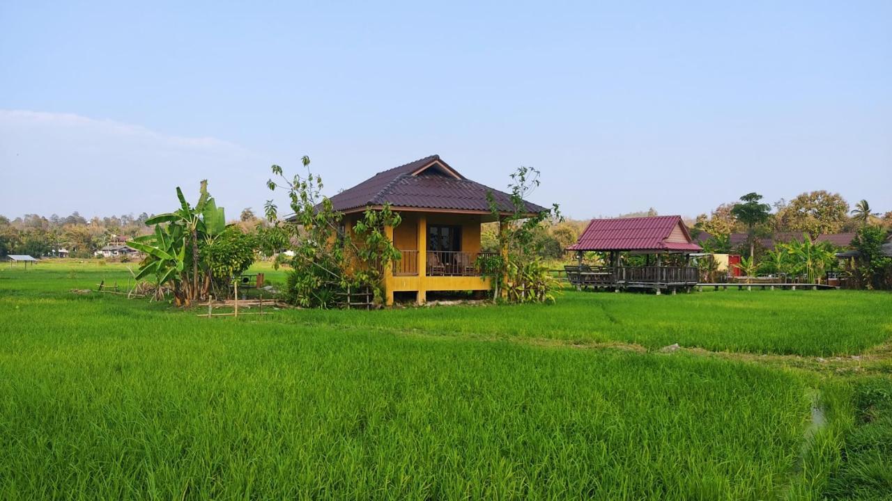 Country Retreat Hotell Mae Rim Eksteriør bilde