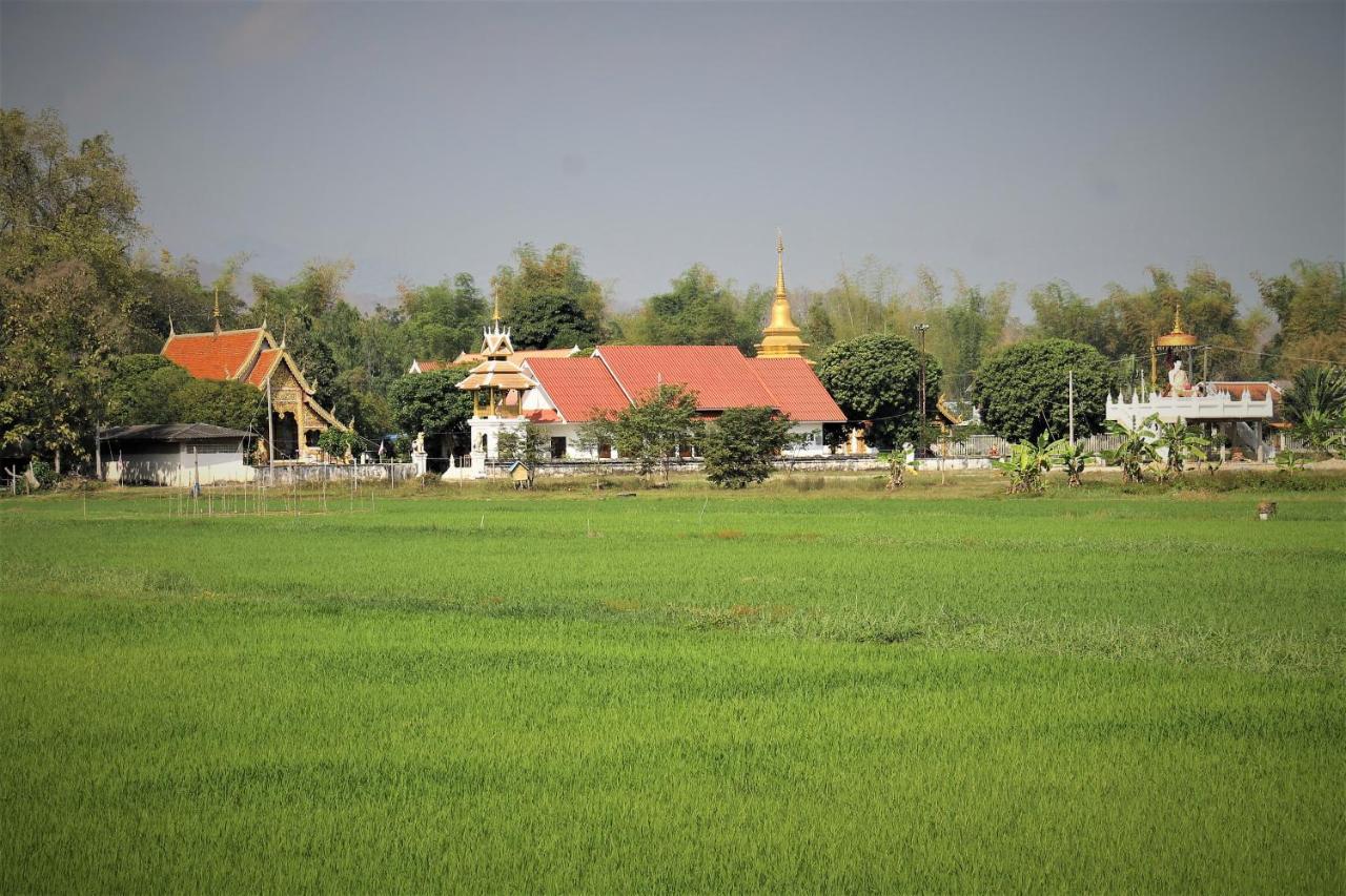 Country Retreat Hotell Mae Rim Eksteriør bilde