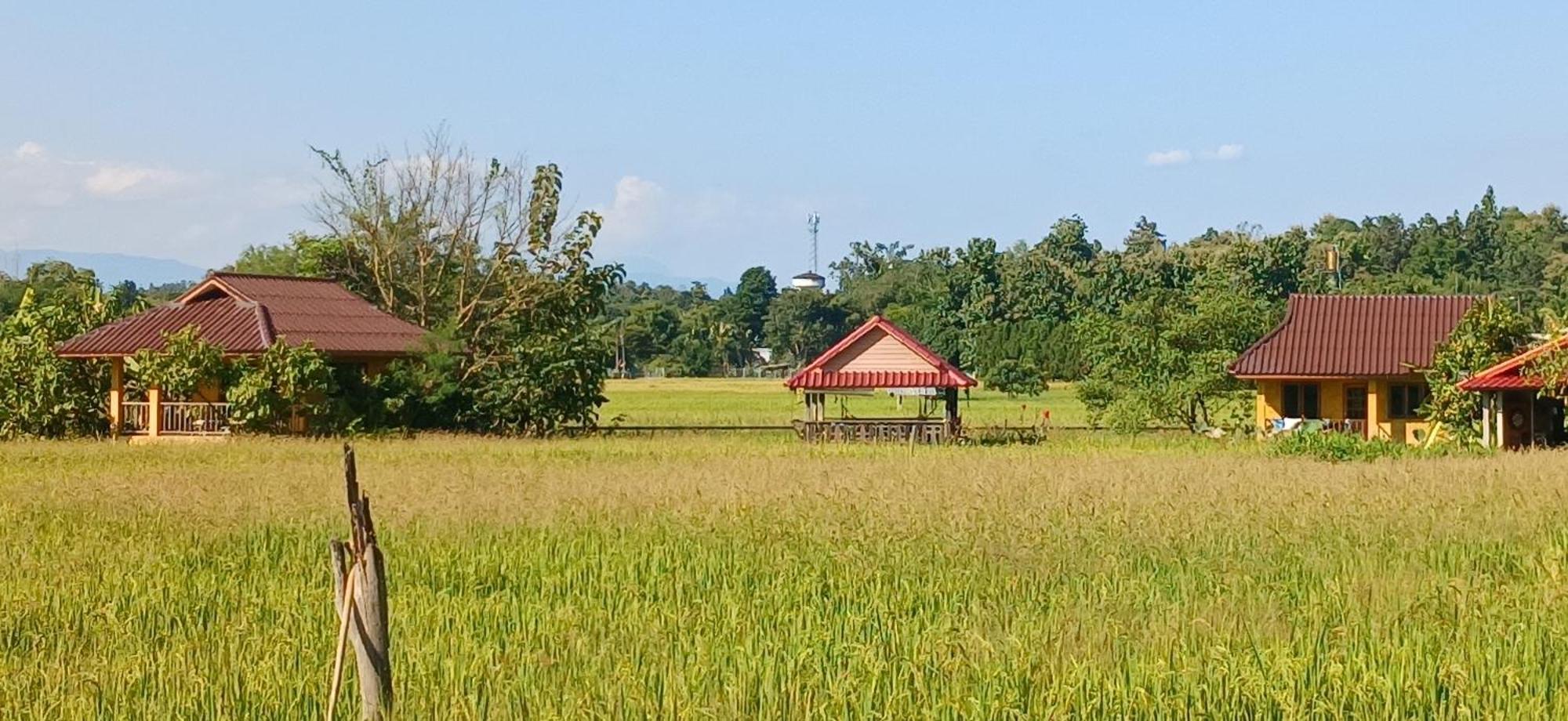 Country Retreat Hotell Mae Rim Eksteriør bilde