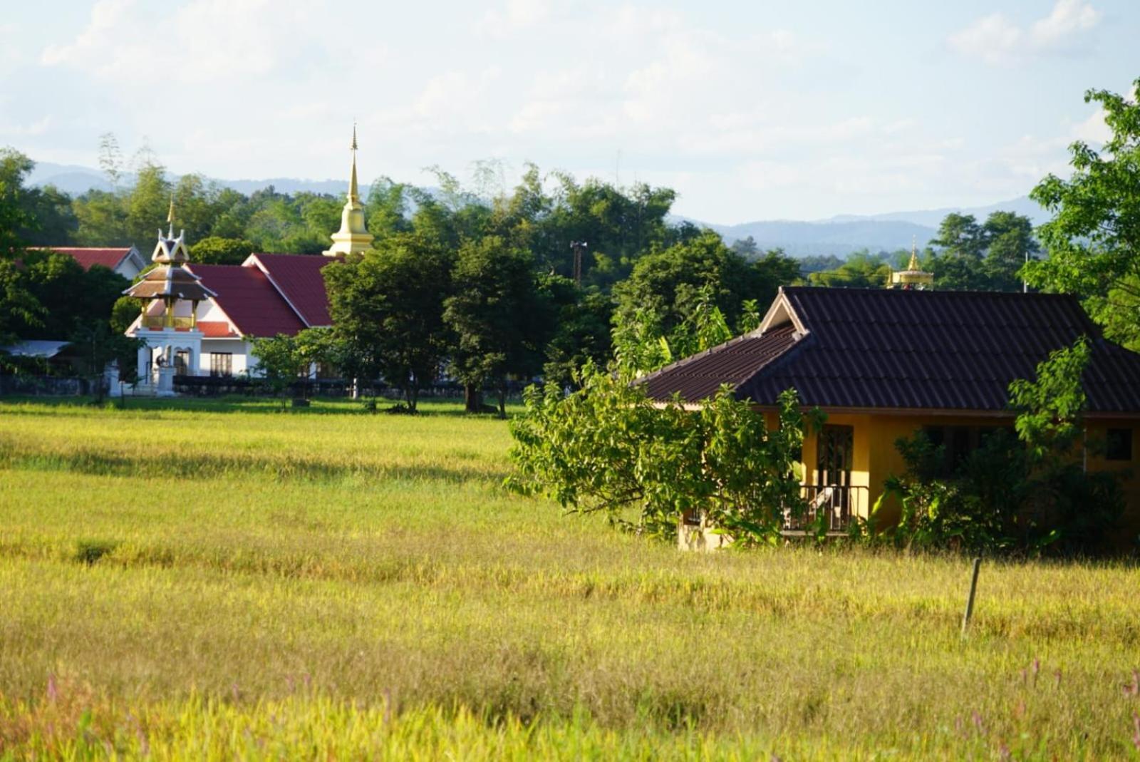 Country Retreat Hotell Mae Rim Eksteriør bilde