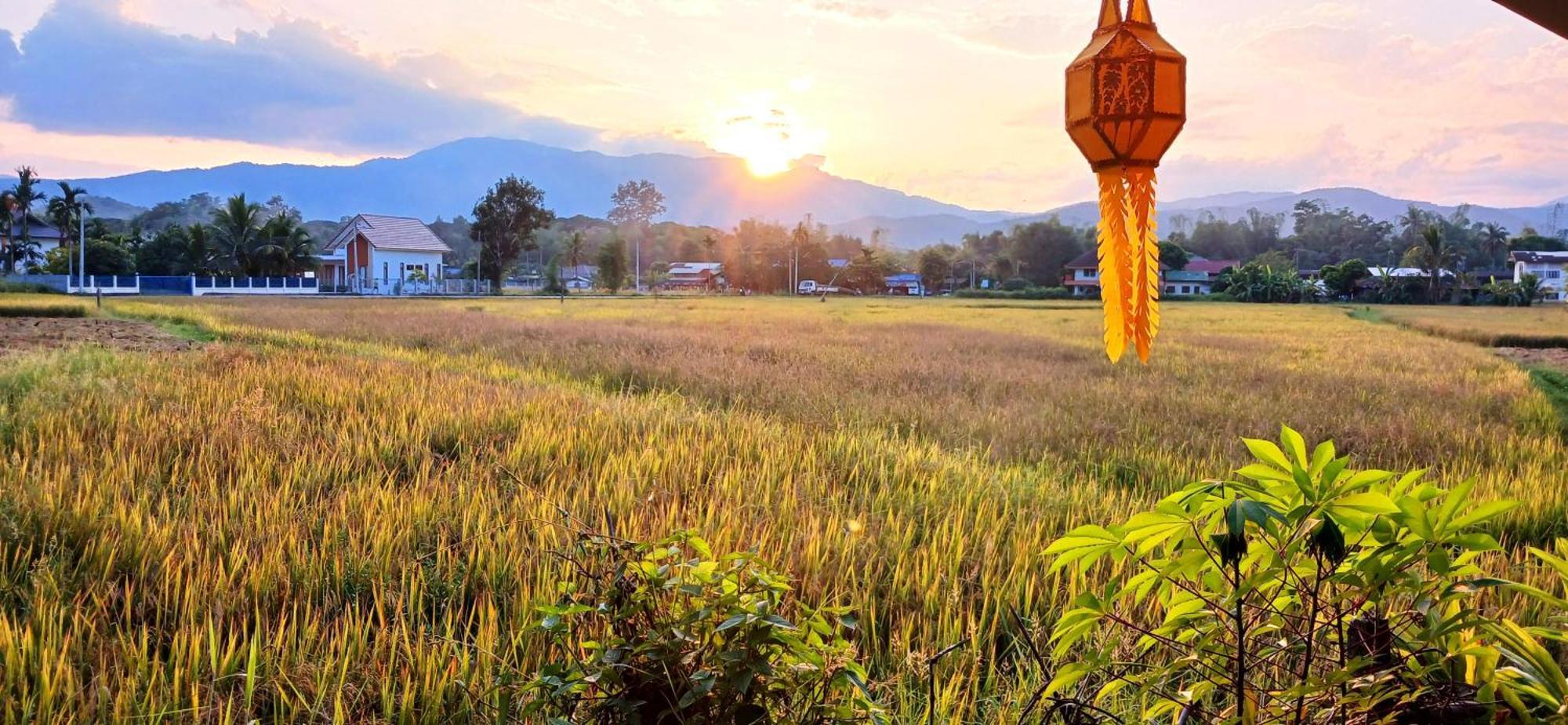 Country Retreat Hotell Mae Rim Eksteriør bilde