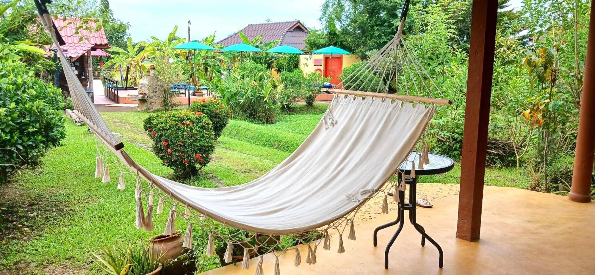Country Retreat Hotell Mae Rim Eksteriør bilde