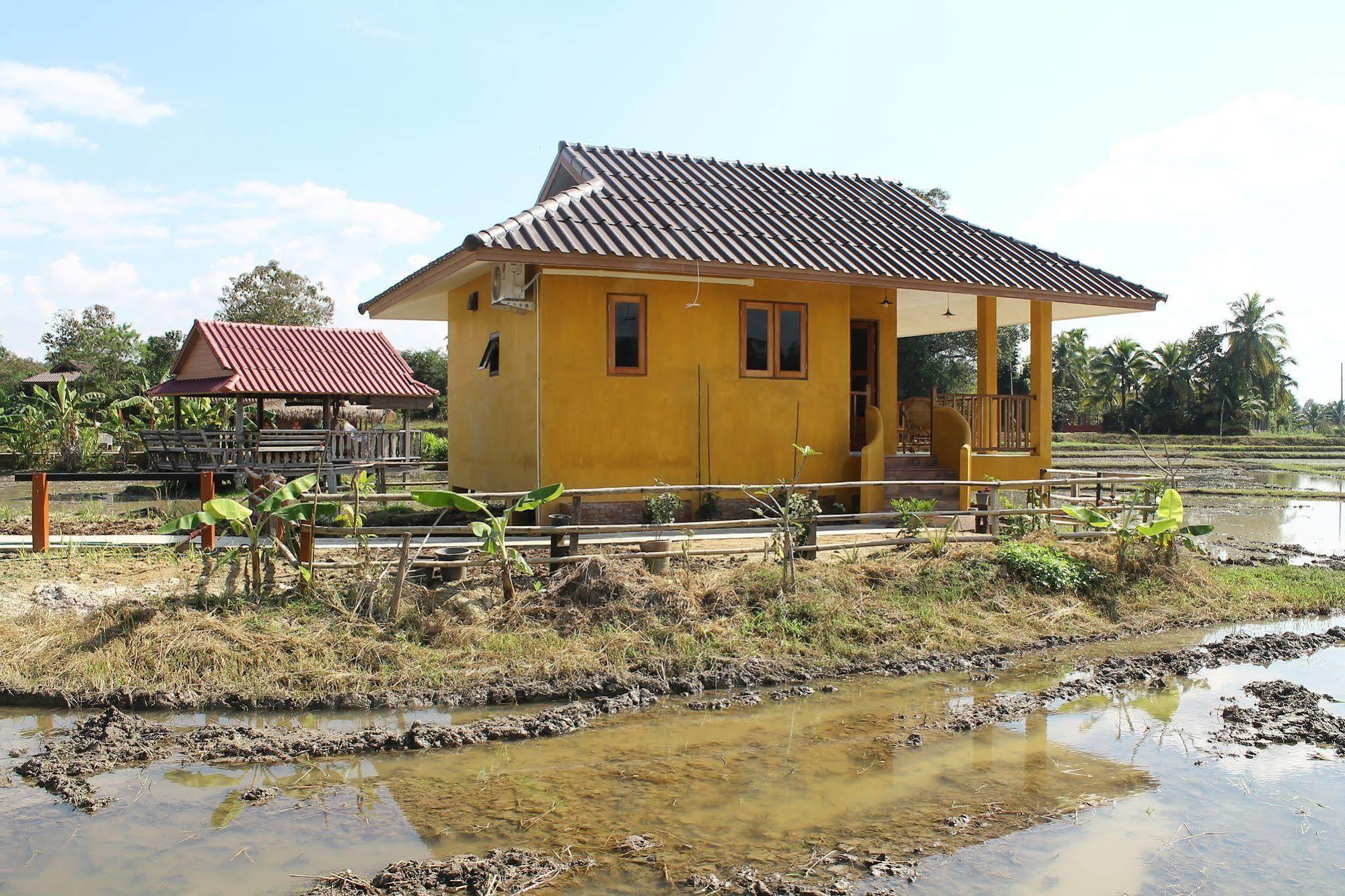 Country Retreat Hotell Mae Rim Eksteriør bilde