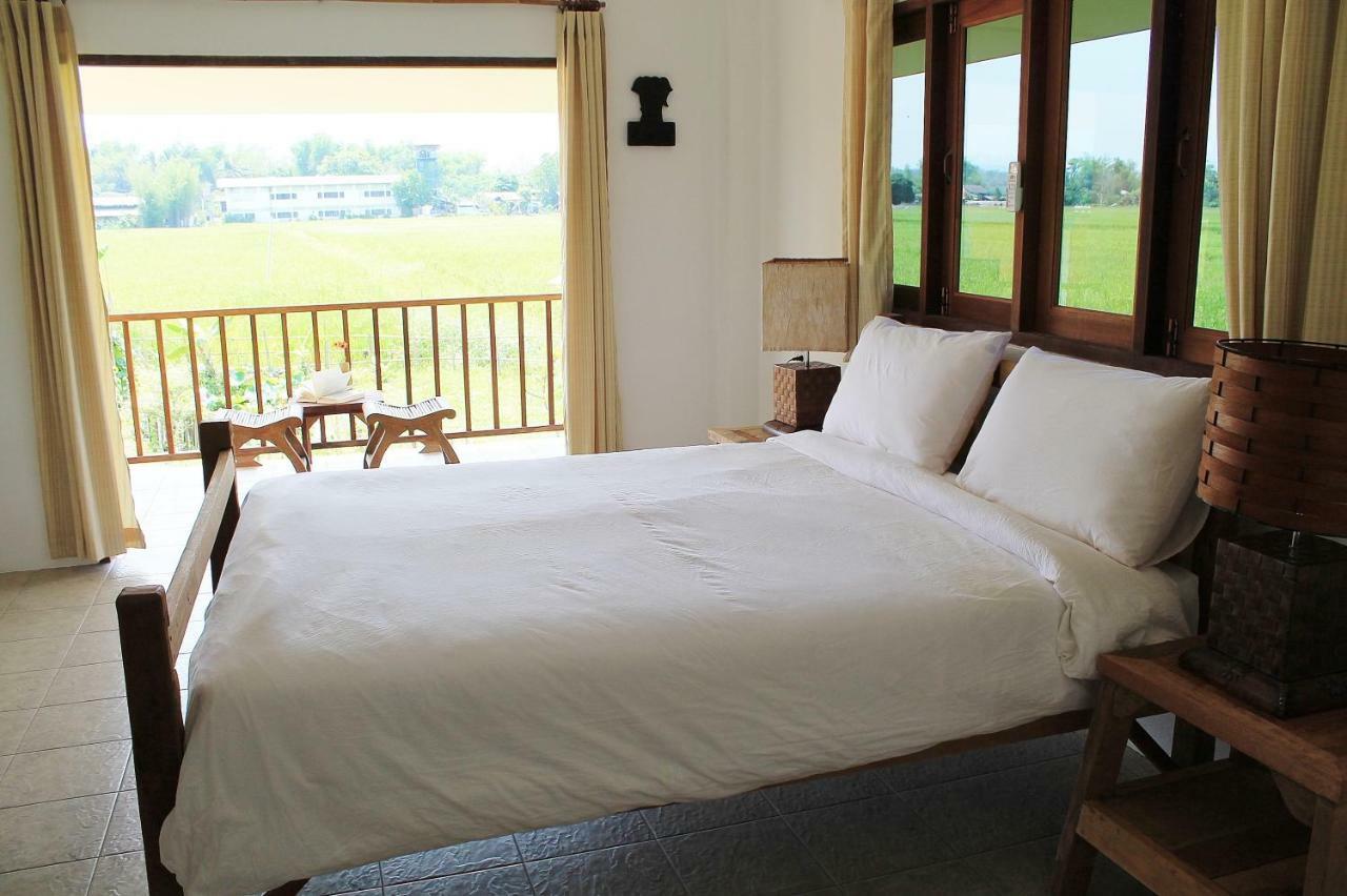 Country Retreat Hotell Mae Rim Eksteriør bilde