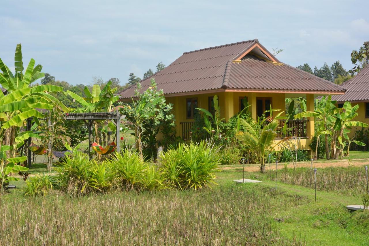 Country Retreat Hotell Mae Rim Eksteriør bilde